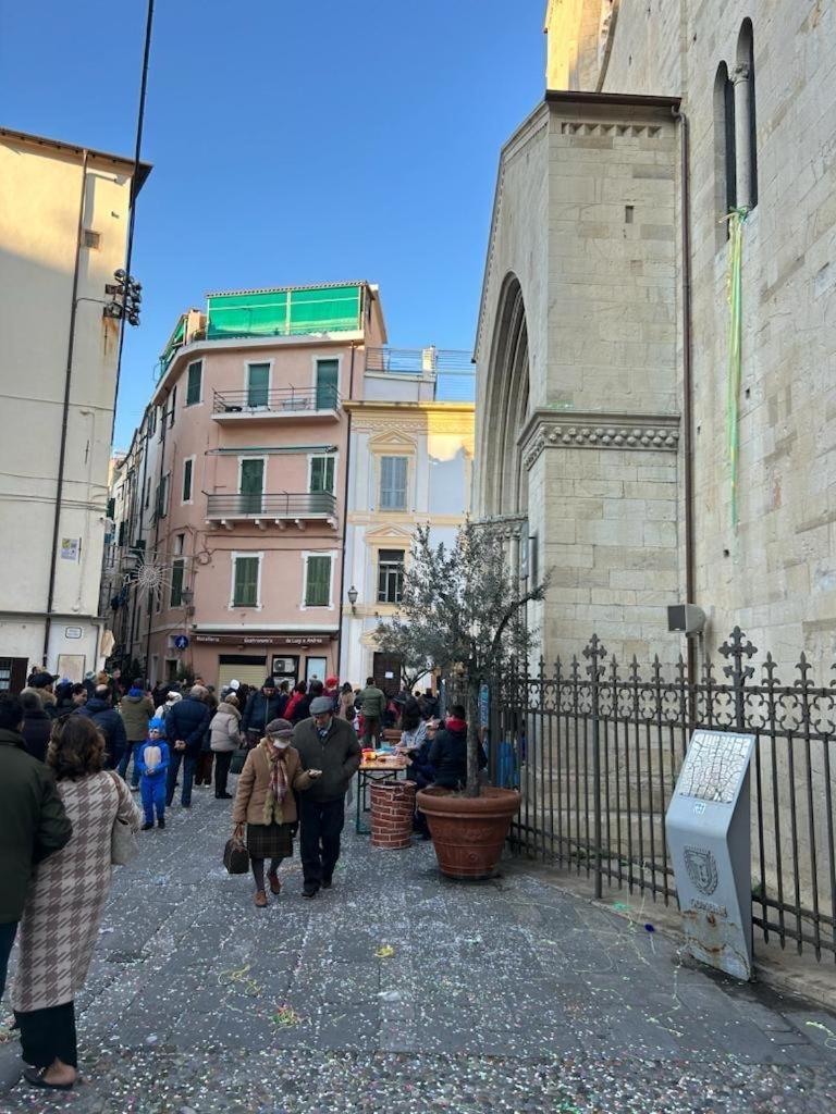 Una Volta A Vela Sanremo Esterno foto